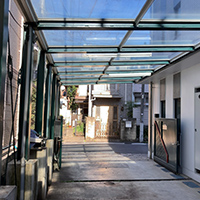 LE・RESTAUROの車庫