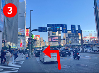 都道302号へ左折